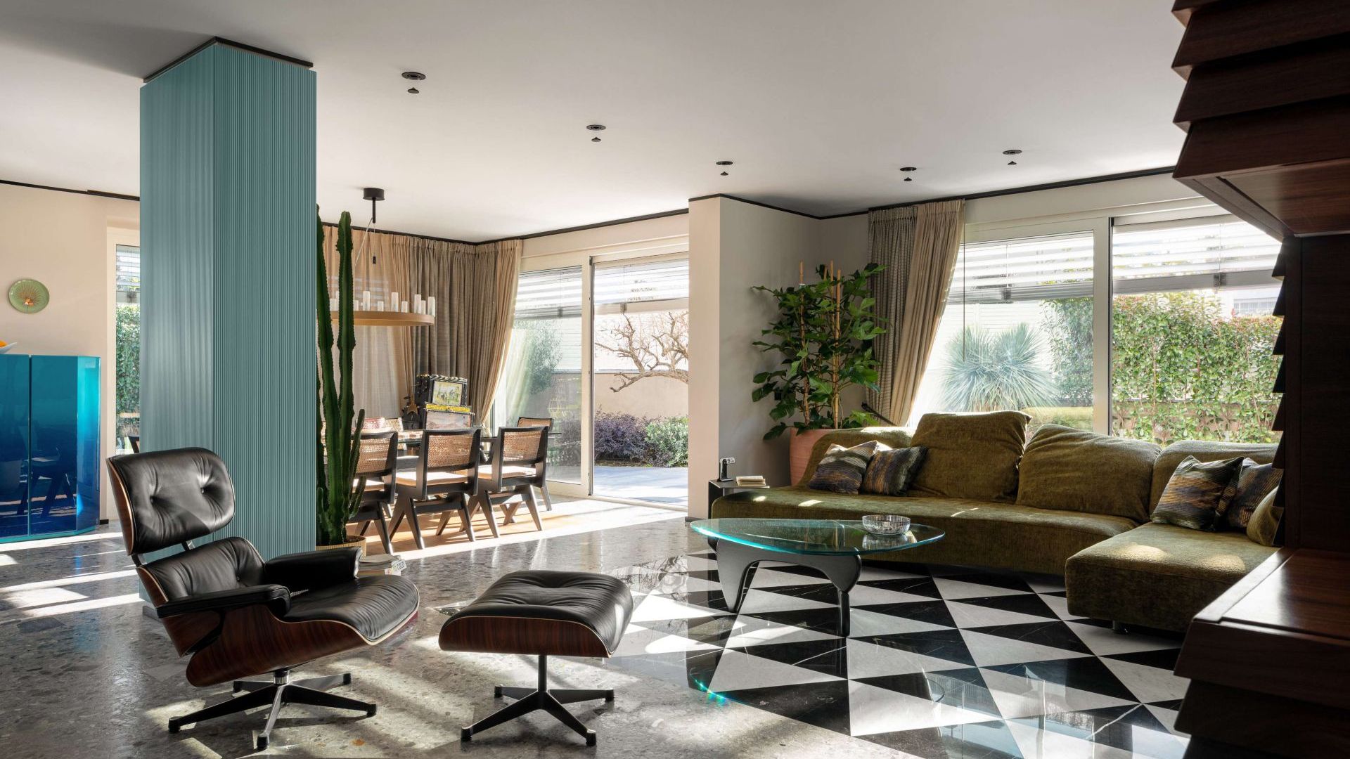 Manifesto House - image 1